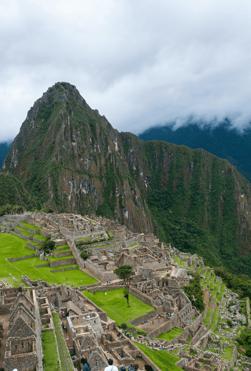 A picture of the Machu Picchu