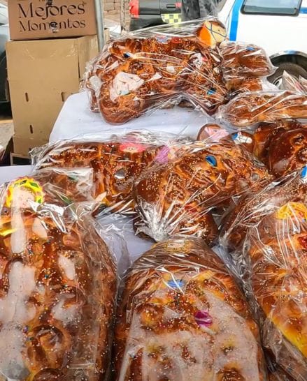 Tanta wawa: traditional sweet bread in the shape of a baby or animal, such as a horse.