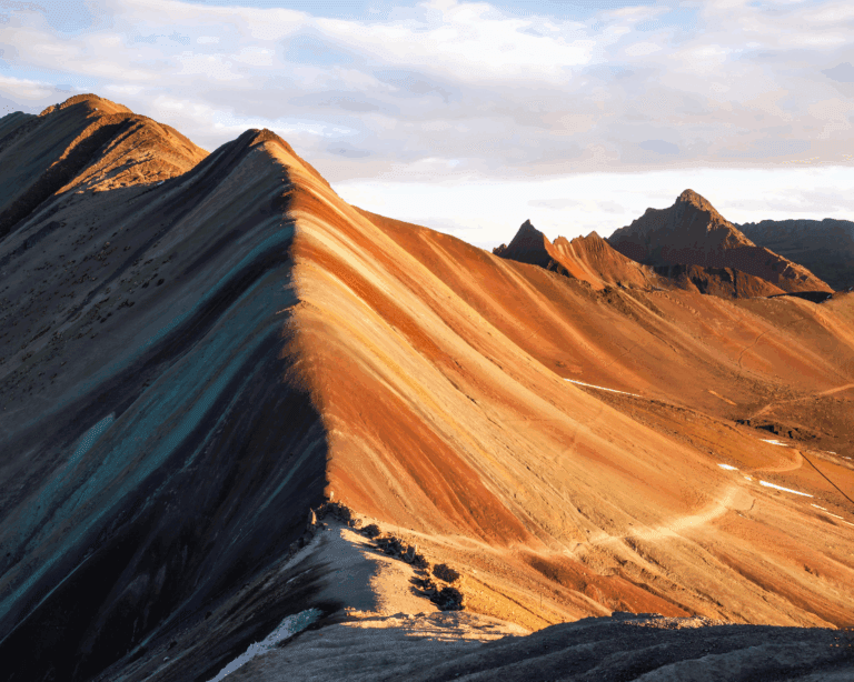 sunrise ridge rainbow mountain tour peru